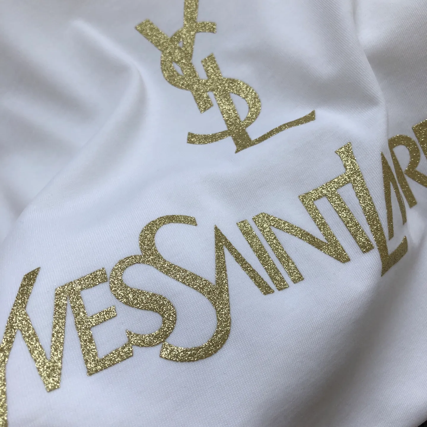 SAINT LAURENT SLP 2026New Arrival Gold logo T ⚠ ⚠ ⚠ Quality Same Style ， ， ， ， Versatile Quality : Black White Size : XS ～ L XS : 110 70 58.5 21.5 S : 114 72 60 22 M : 118 74 61.5 22.5 L : 122 76 63 23